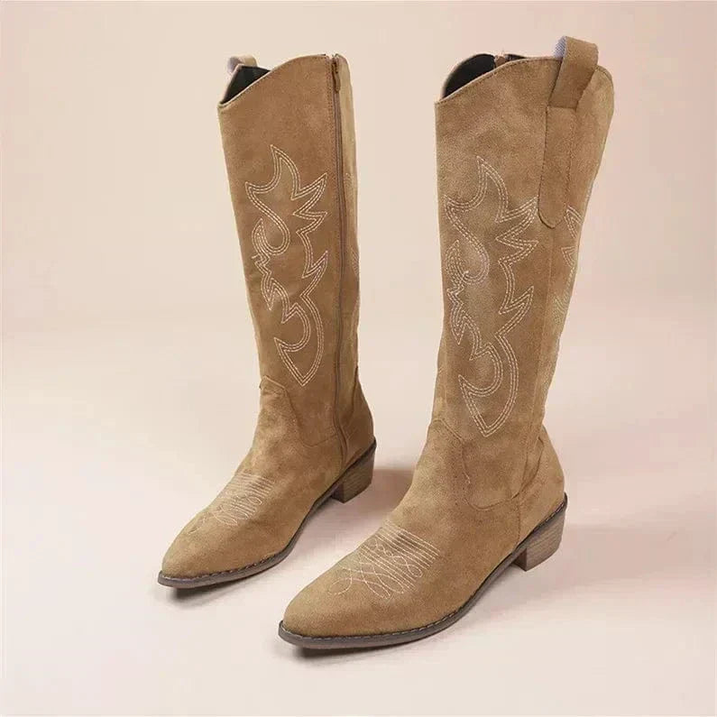Amarillo – Botine de Damă Cowboy din Suede cu Broderie