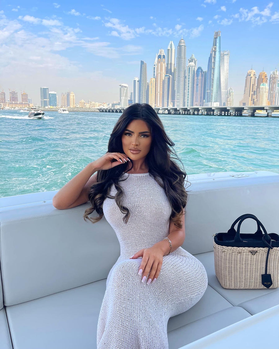 Lana – Rochie de Damă Tricotată Strălucitoare cu Spate Liber