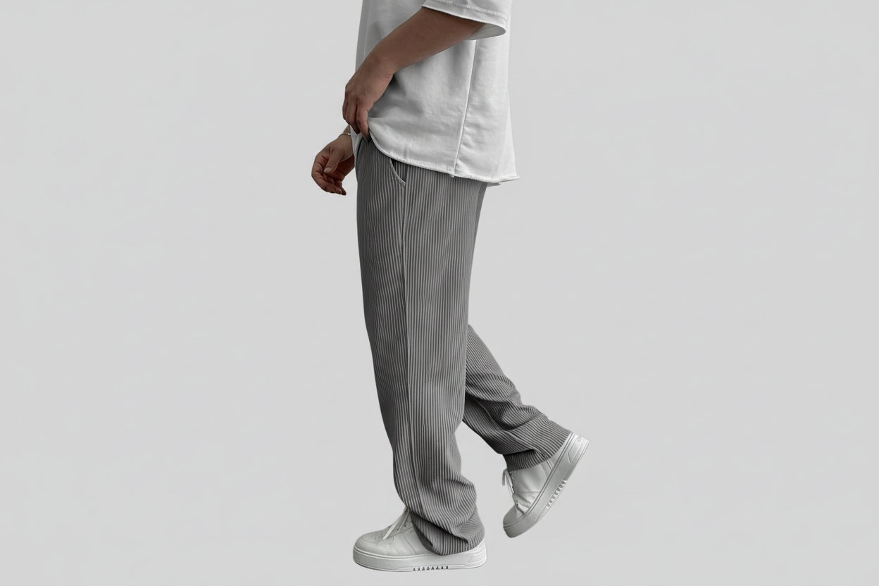 Pantaloni 13 - fundo cinzento